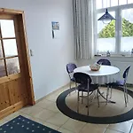 Ingrid Bauer 1 *