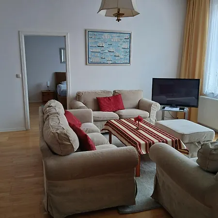 Ingrid Bauer 1 Apartment *